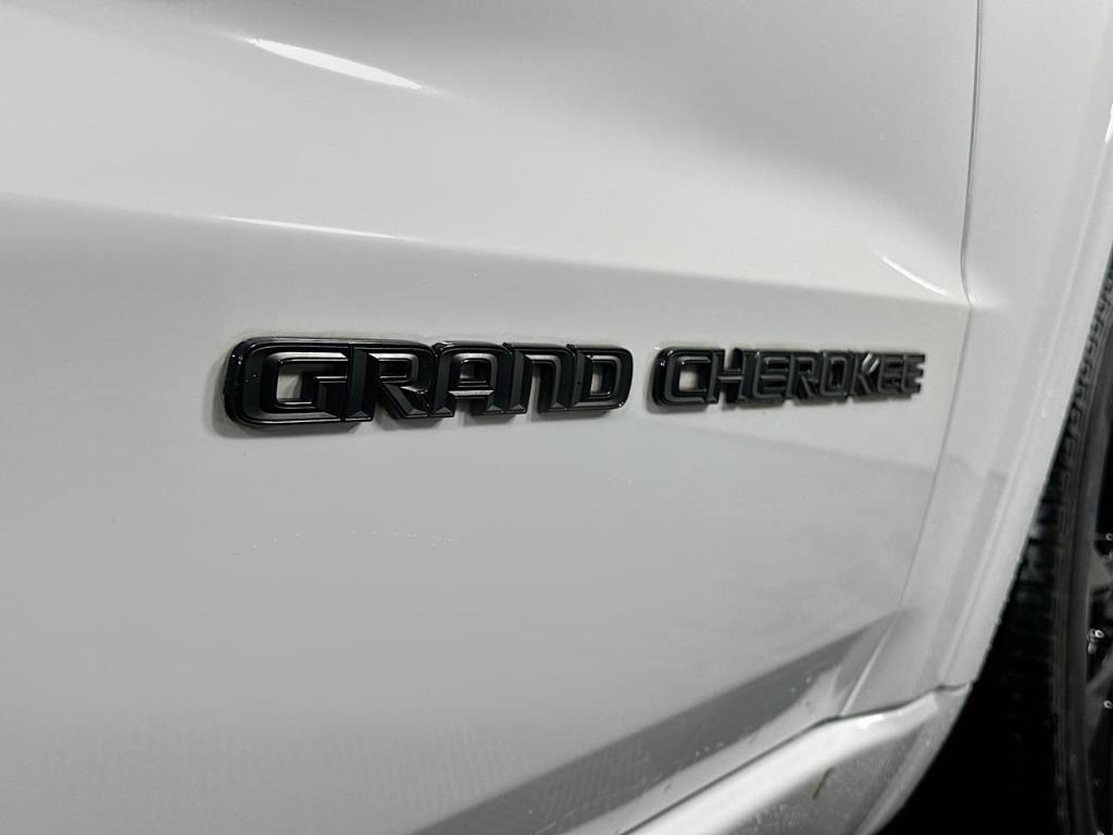 used 2020 Jeep Grand Cherokee car, priced at $26,995