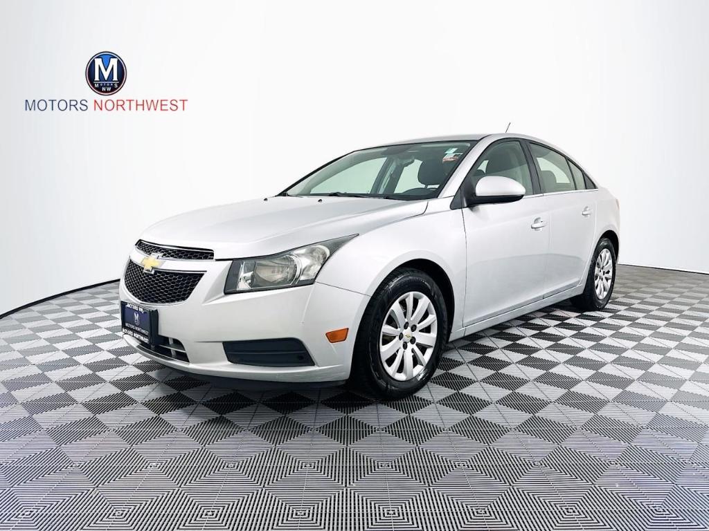 used 2011 Chevrolet Cruze car, priced at $9,000