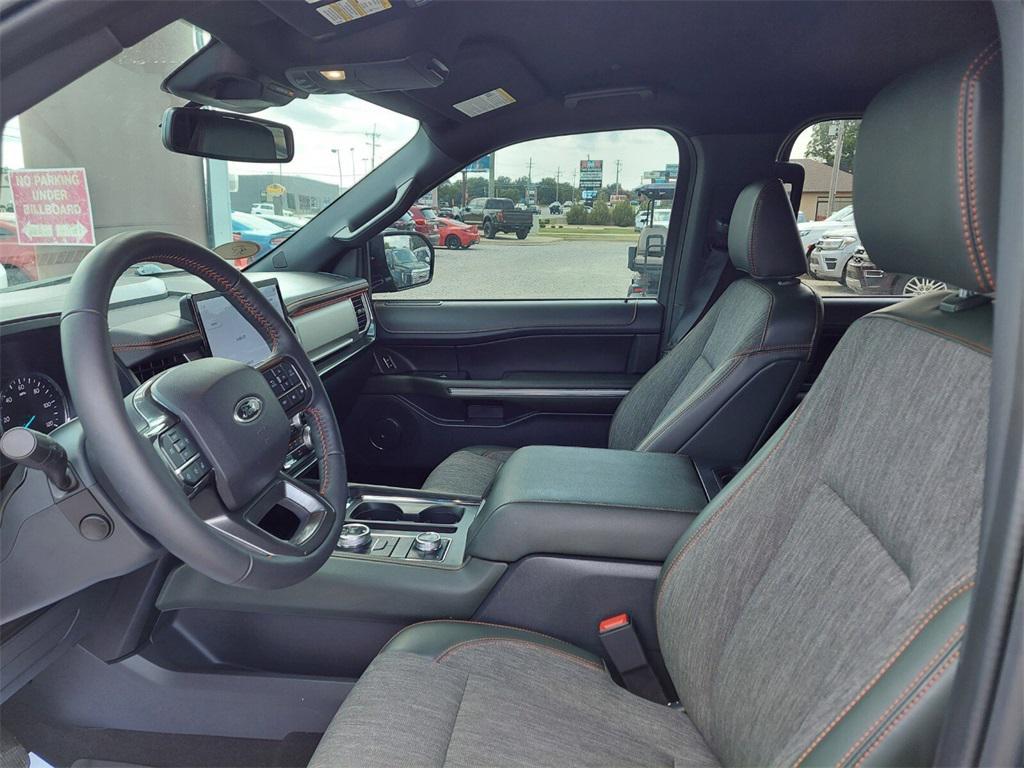 used 2024 Ford Expedition car, priced at $68,948
