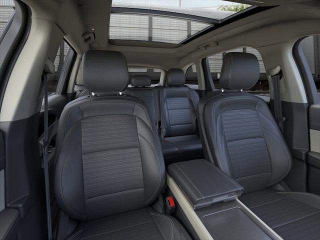 new 2025 Lincoln Nautilus car