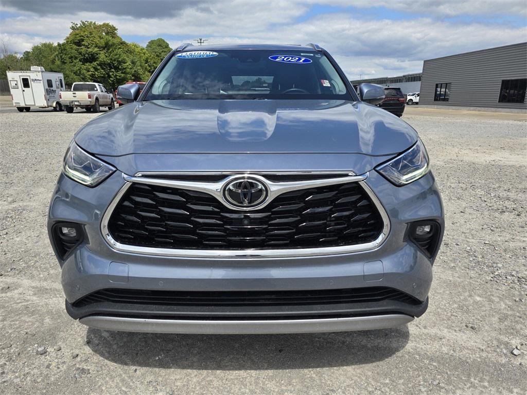 used 2021 Toyota Highlander car, priced at $38,500