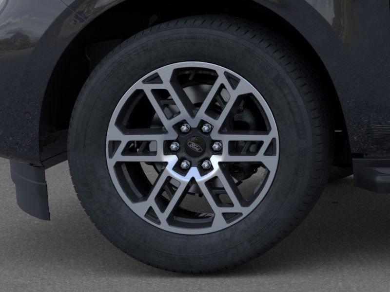 new 2025 Ford Expedition car, priced at $70,675