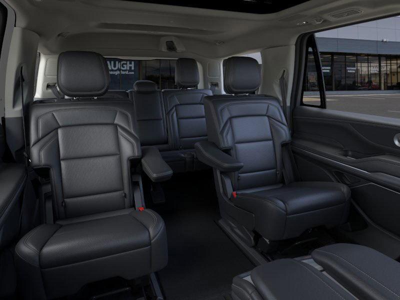 new 2025 Lincoln Navigator car