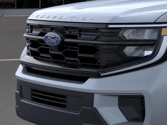 new 2025 Ford Expedition car, priced at $76,165