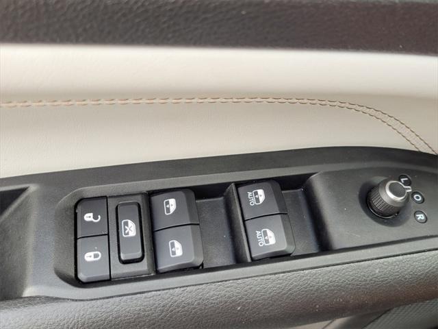 used 2022 Jeep Compass car, priced at $23,044