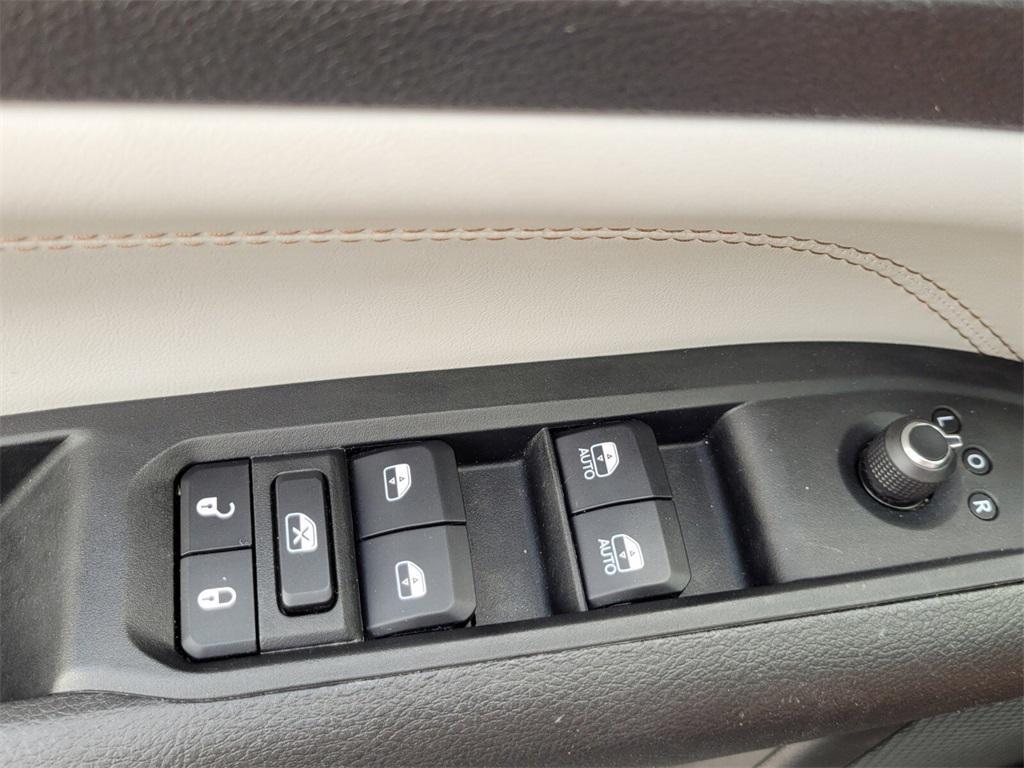 used 2022 Jeep Compass car, priced at $22,276