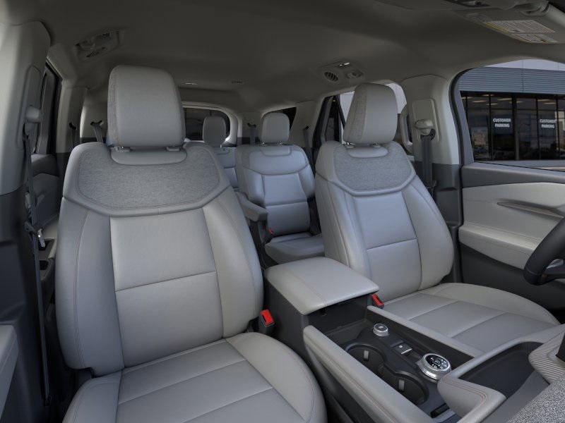 new 2025 Ford Explorer car, priced at $40,760