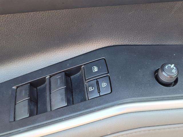 used 2021 Toyota Highlander car, priced at $33,997