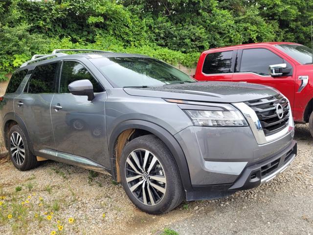 used 2024 Nissan Pathfinder car, priced at $45,490