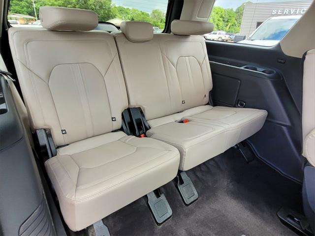 used 2023 Ford Expedition car, priced at $54,988
