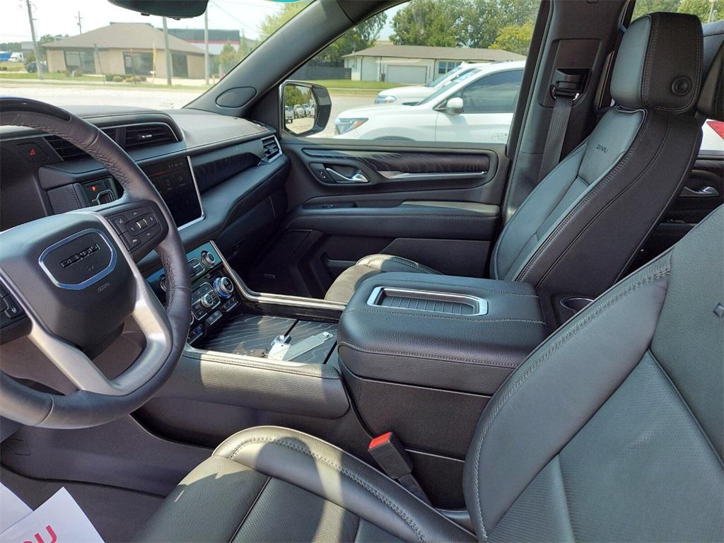 used 2024 GMC Yukon car, priced at $72,064