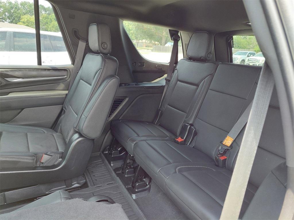 used 2024 GMC Yukon car, priced at $72,064