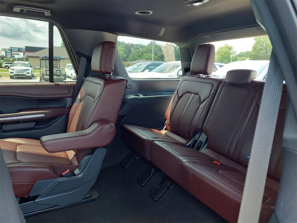 used 2024 Ford Expedition car, priced at $56,899