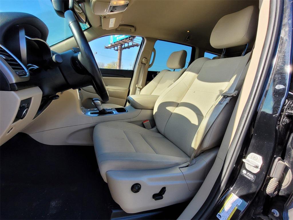 used 2022 Jeep Grand Cherokee car, priced at $22,054