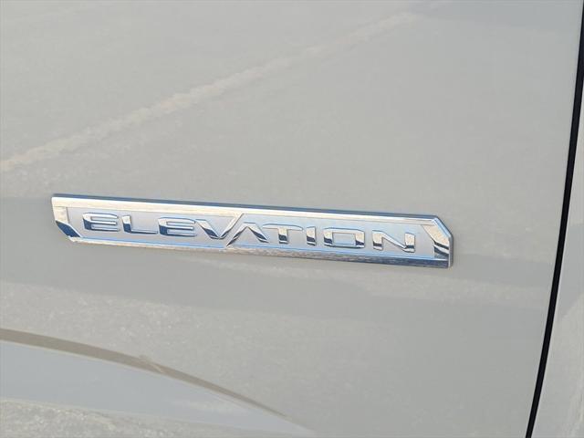 used 2022 GMC Canyon car, priced at $31,242
