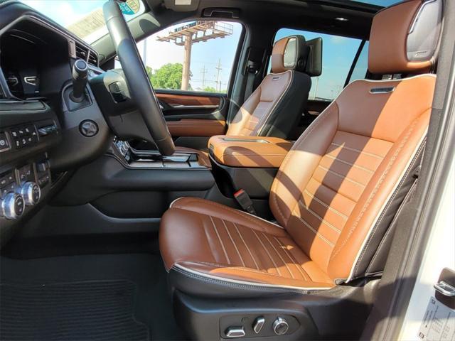 used 2024 GMC Yukon XL car