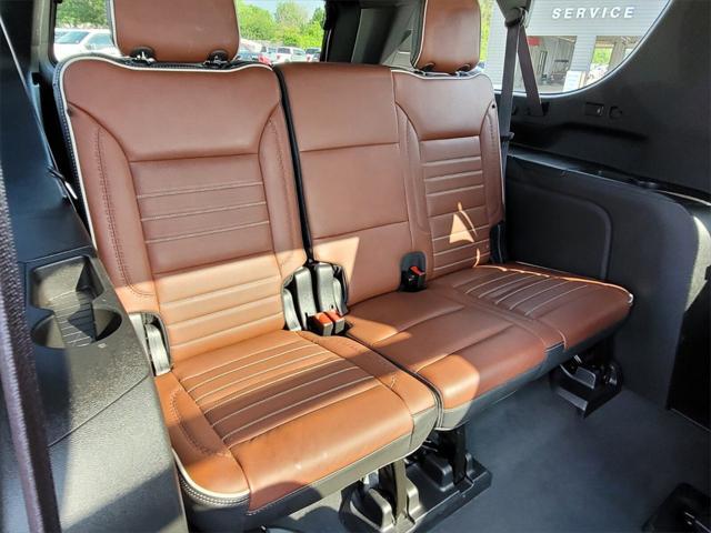 used 2024 GMC Yukon XL car
