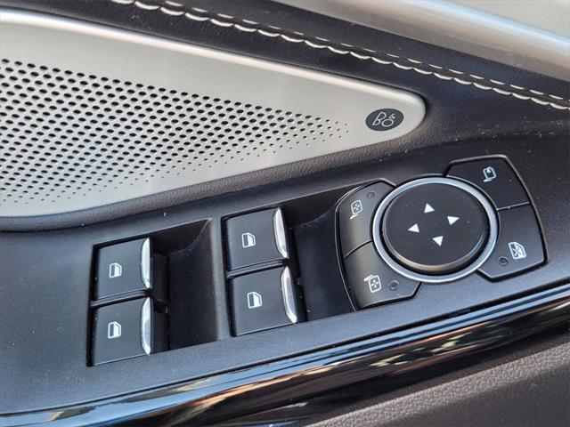 used 2022 Ford Explorer car