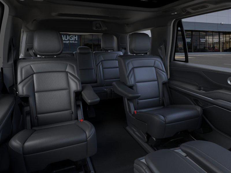 new 2025 Lincoln Navigator car