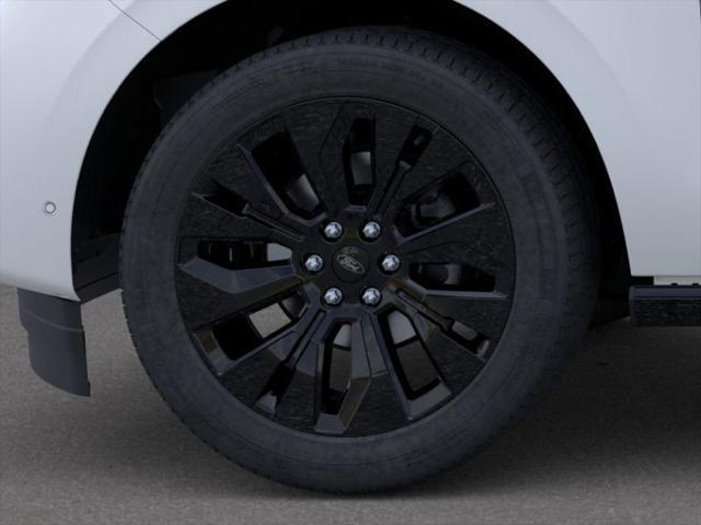 new 2025 Ford Expedition car, priced at $82,205