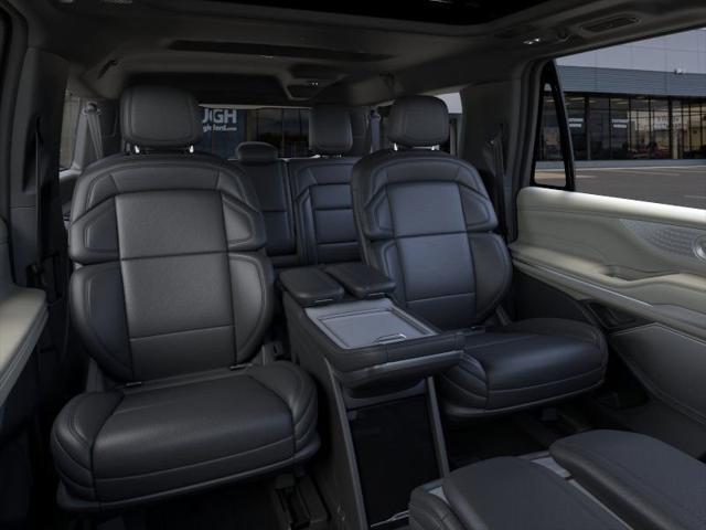 new 2025 Lincoln Navigator car
