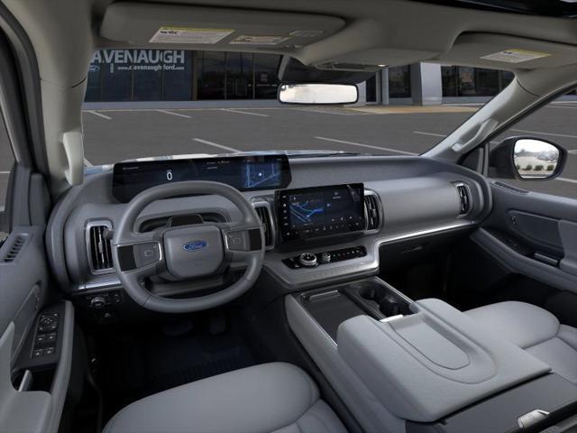 new 2025 Ford Expedition car, priced at $72,425