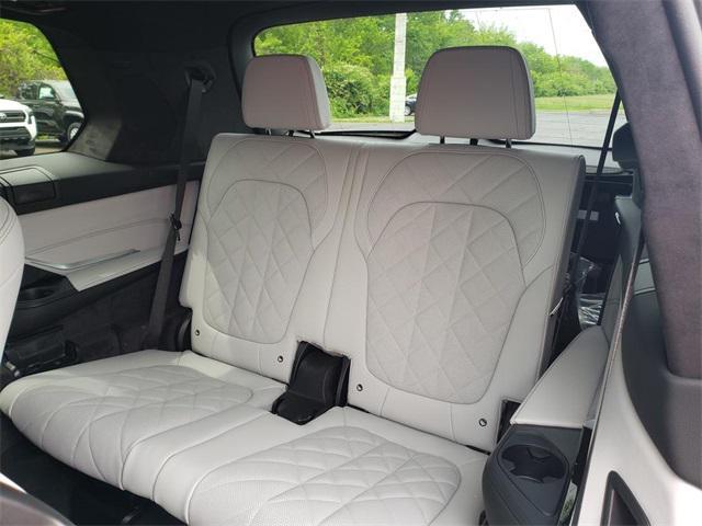 new 2026 BMW X7 car, priced at $100,375