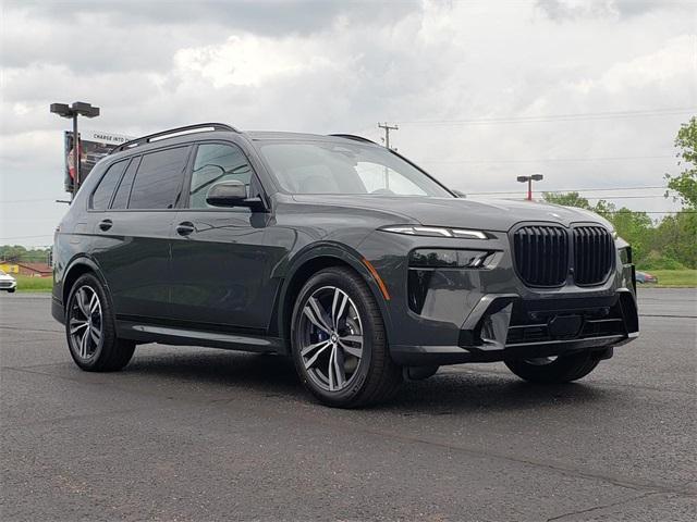 new 2026 BMW X7 car, priced at $100,375