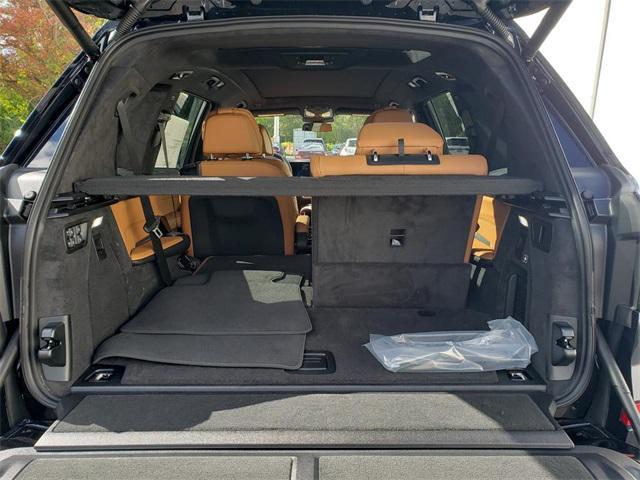 new 2026 BMW X7 car, priced at $98,905