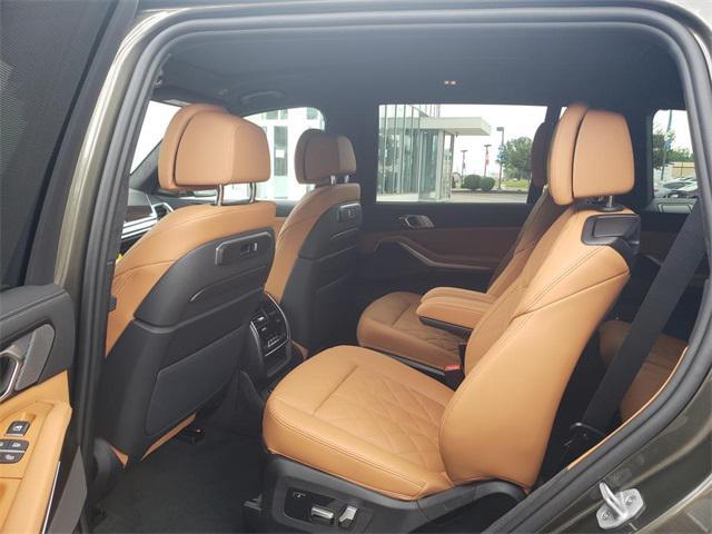 new 2026 BMW X7 car, priced at $98,725