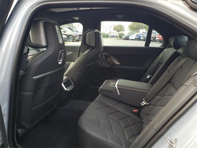 new 2025 BMW 760 car, priced at $132,900