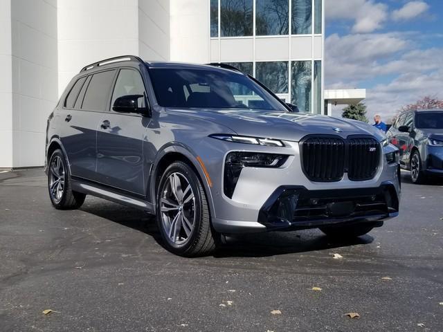 new 2025 BMW X7 car, priced at $123,540