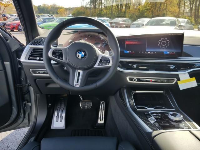 new 2025 BMW X7 car, priced at $123,540