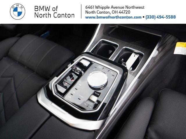 new 2024 BMW 760 car, priced at $132,075