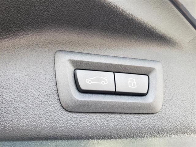 new 2026 BMW X7 car, priced at $101,435