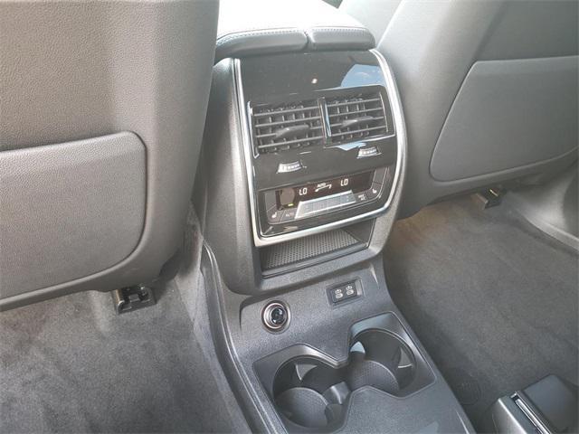 new 2026 BMW X7 car, priced at $101,435