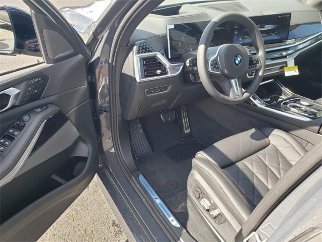 new 2026 BMW X7 car, priced at $101,435
