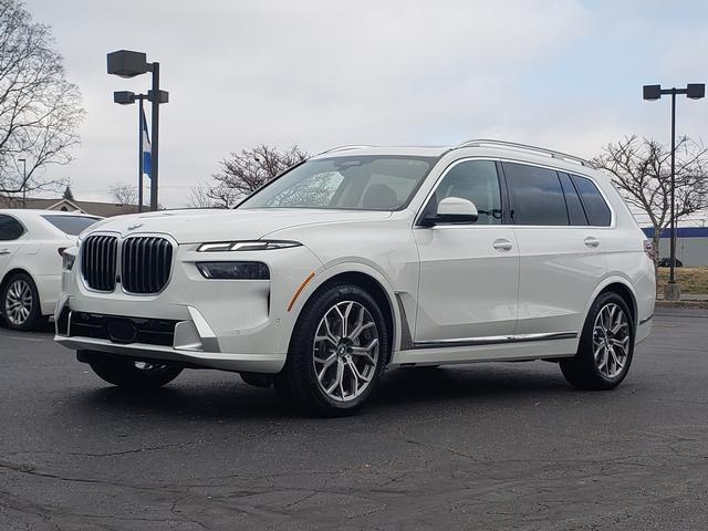 new 2025 BMW X7 car, priced at $91,525