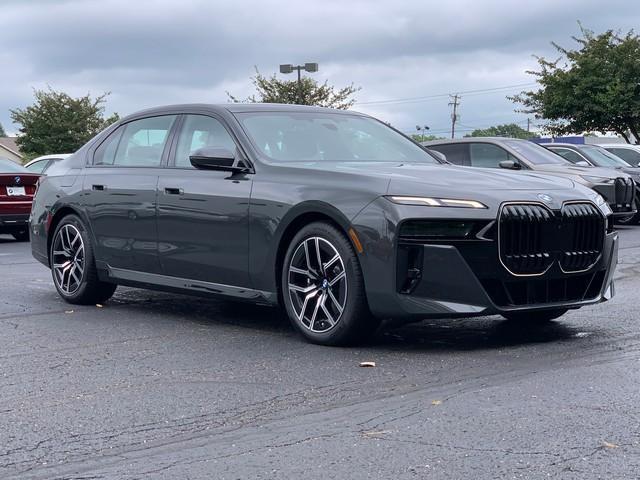 new 2024 BMW 760 car, priced at $135,130