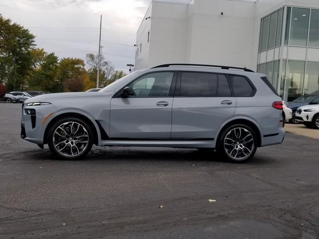 new 2025 BMW X7 car, priced at $123,700