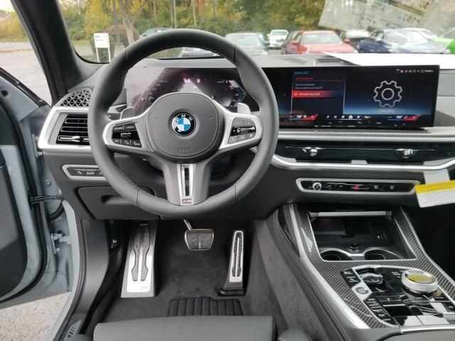 new 2025 BMW X7 car, priced at $123,700