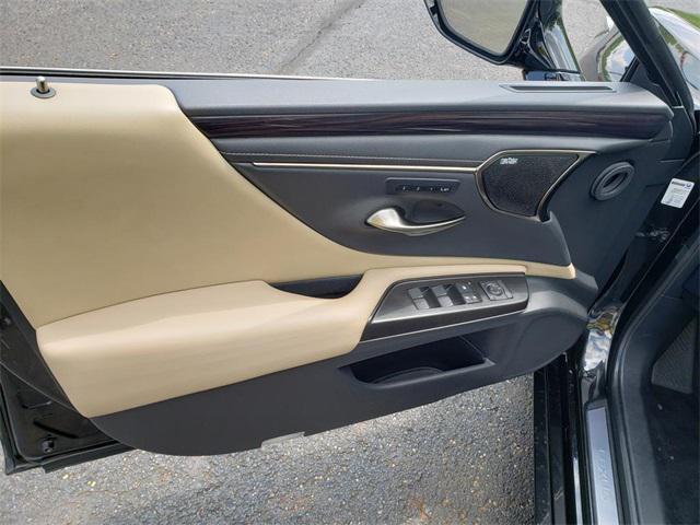 used 2019 Lexus ES 350 car, priced at $26,995