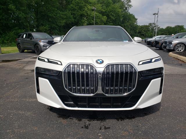 new 2024 BMW 760 car, priced at $132,075