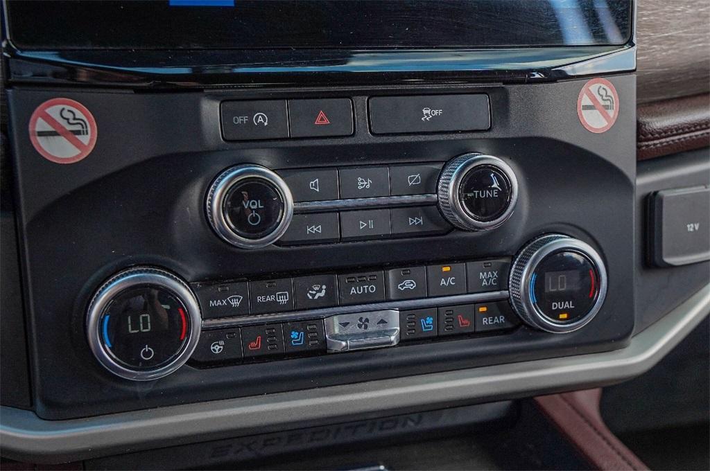 used 2024 Ford Expedition Max car, priced at $44,400