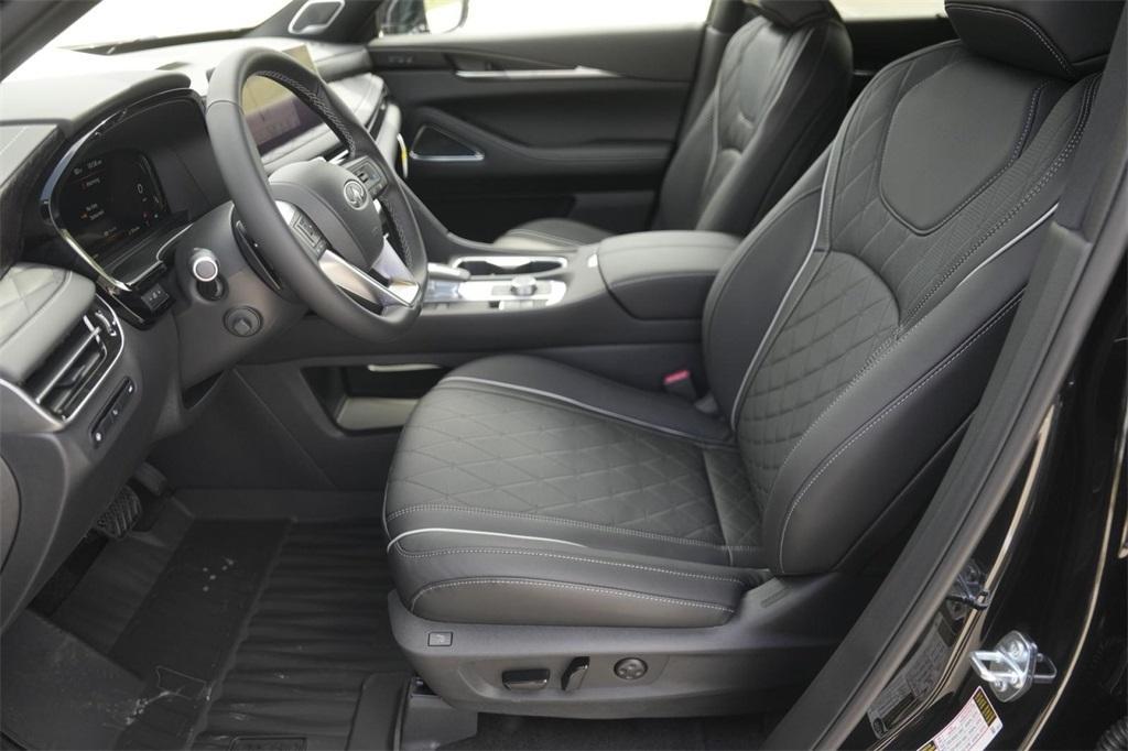 new 2025 INFINITI QX60 car, priced at $69,047