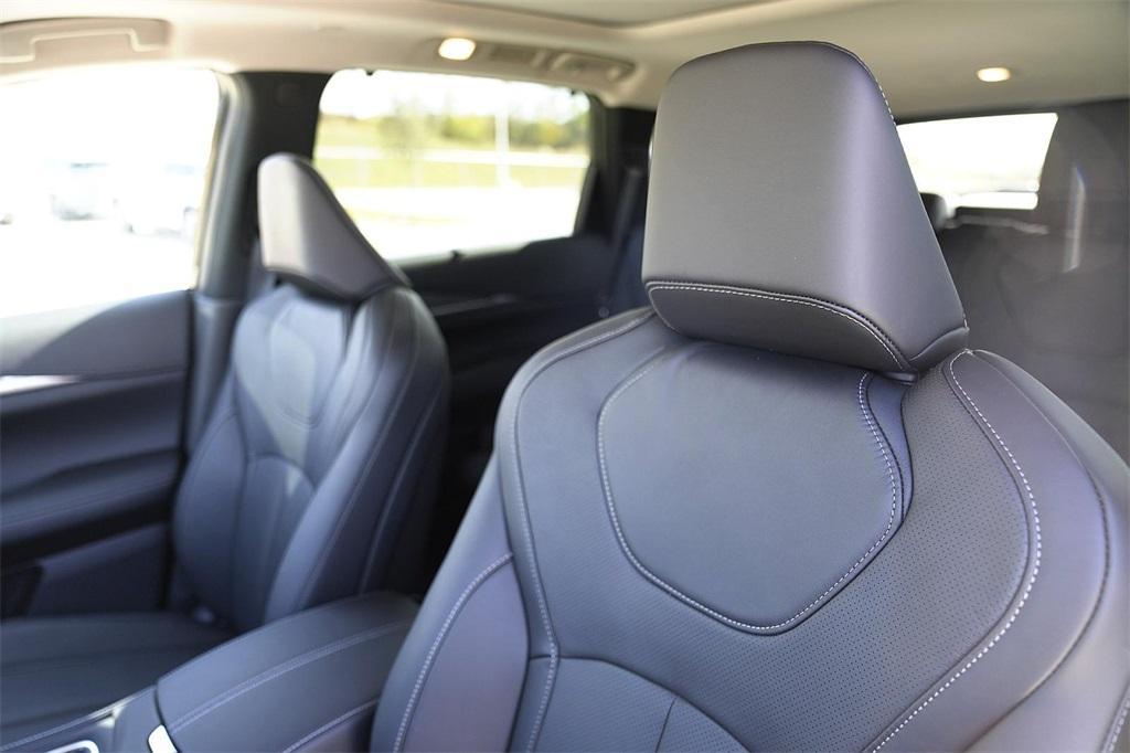 used 2025 INFINITI QX60 car, priced at $45,800