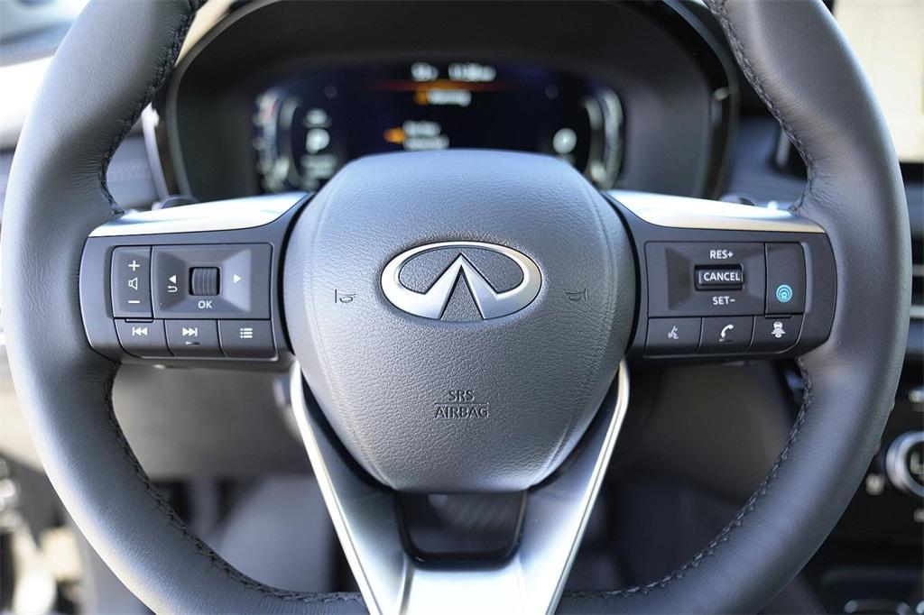 used 2025 INFINITI QX60 car, priced at $45,800