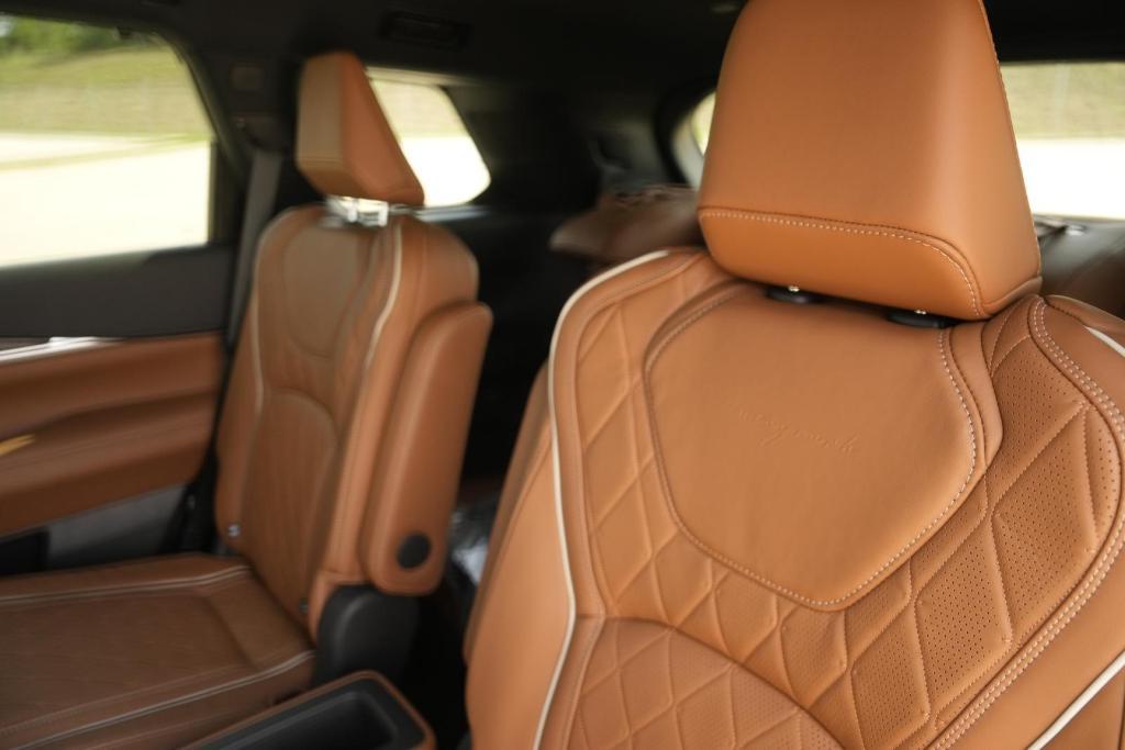 new 2025 INFINITI QX60 car, priced at $61,547