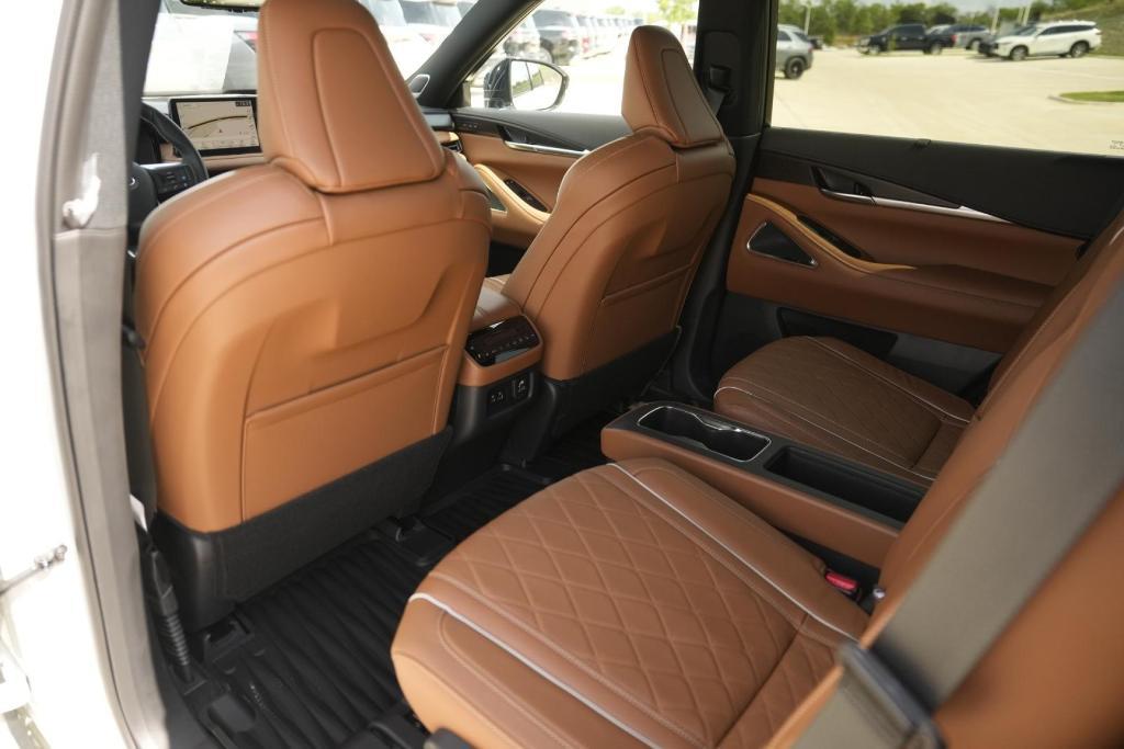 new 2025 INFINITI QX60 car, priced at $61,547