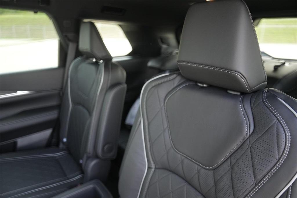 new 2025 INFINITI QX60 car, priced at $61,547